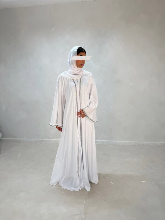 The White Abaya